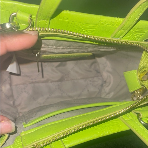 Steve Madden Vibrant Lime Crossbody Bag - Picture 4 of 5